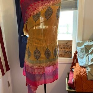 Multicolor Sheer Scarf with Leaf Pattern